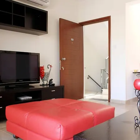 Paradise Pine Bay Apartment Pissouri